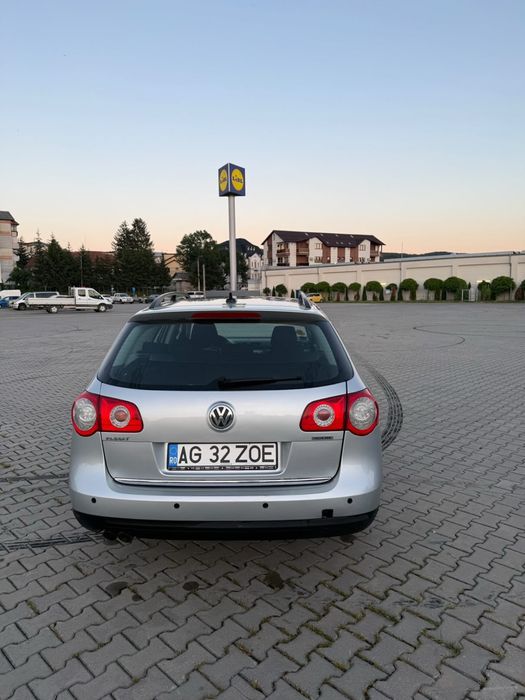 VOLKSWAGEN Passat 2010 — imagine 3
