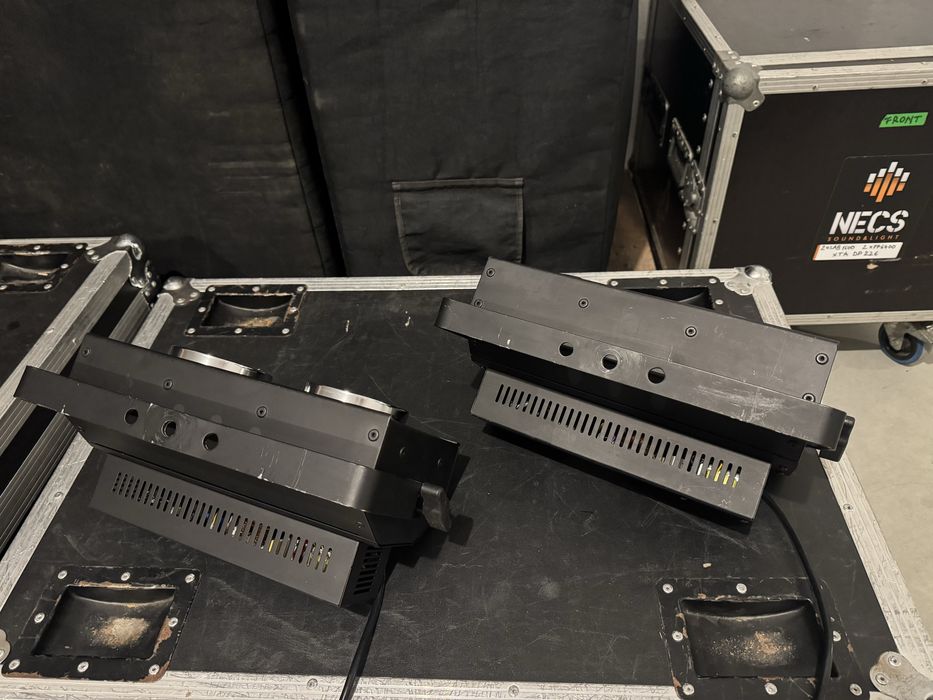 Vand 2 buc Showtec Stage Blinder 2