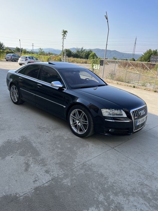 Audi S8 D3 на части