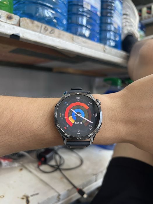 Продам смарт-часы Huawei Watch GT 5.