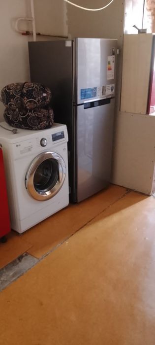 Ijaraga uy bor 2 xonali 2 etajda dinamo bozorchani orqasidagi dom