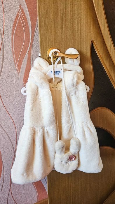 Меховая жилетка для девочки