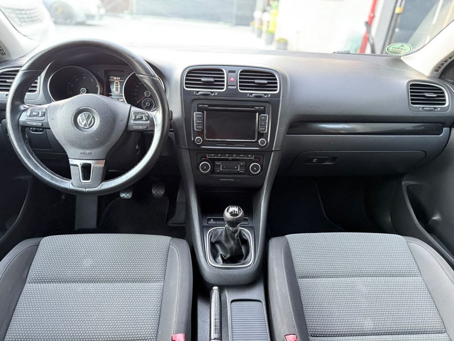 VOLKSWAGEN Golf 2011 — imagine 5