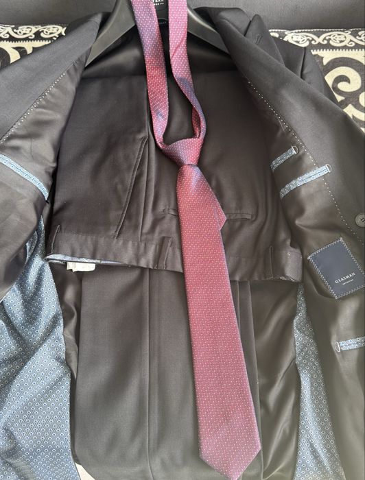 Продам мужском костюм