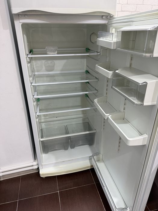 Продается холодильник