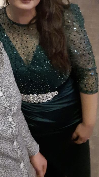 ROCHIE DE SEARA ELEGANTA SANZIANA verde decorata cu margele si paiete