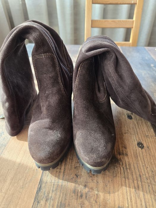 Високи велурени ботуши