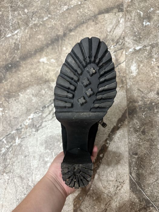 Продам ботильоны зимние