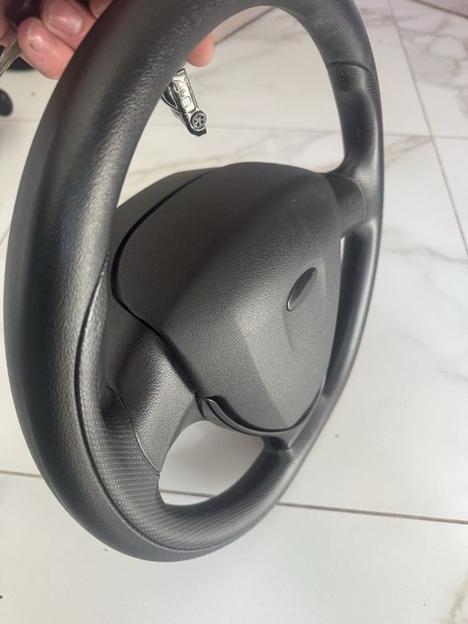 продам руль на ваз 2114