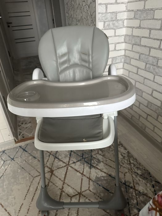 Стульчик для кормления продам