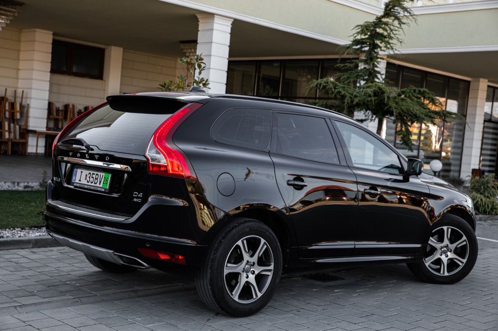 Volvo XC60 2016 D4 190 Cai 4x4 Xenon Piele