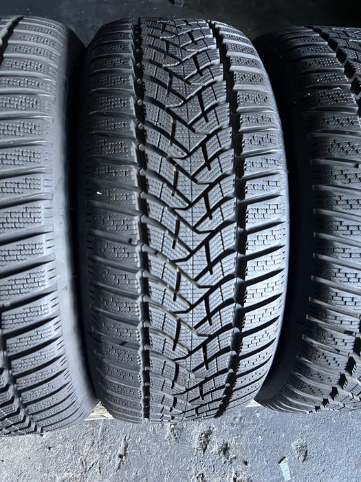 4 anvelope iarna 215/50/17 Dunlop app noi DOT 2025!
