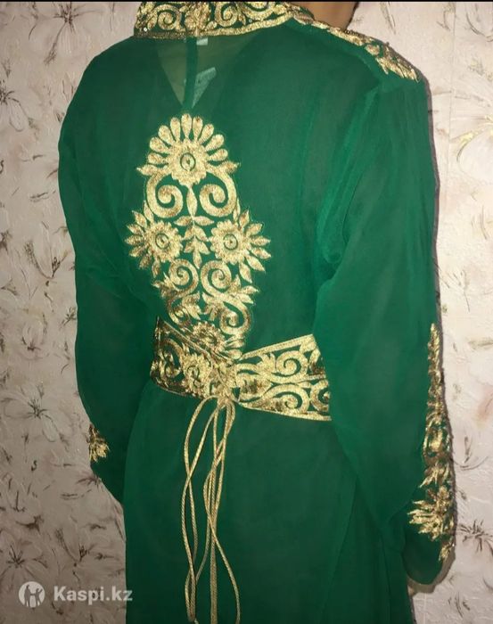 Платье традиционное