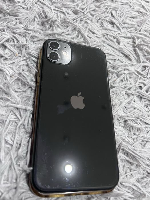 iPhone  11