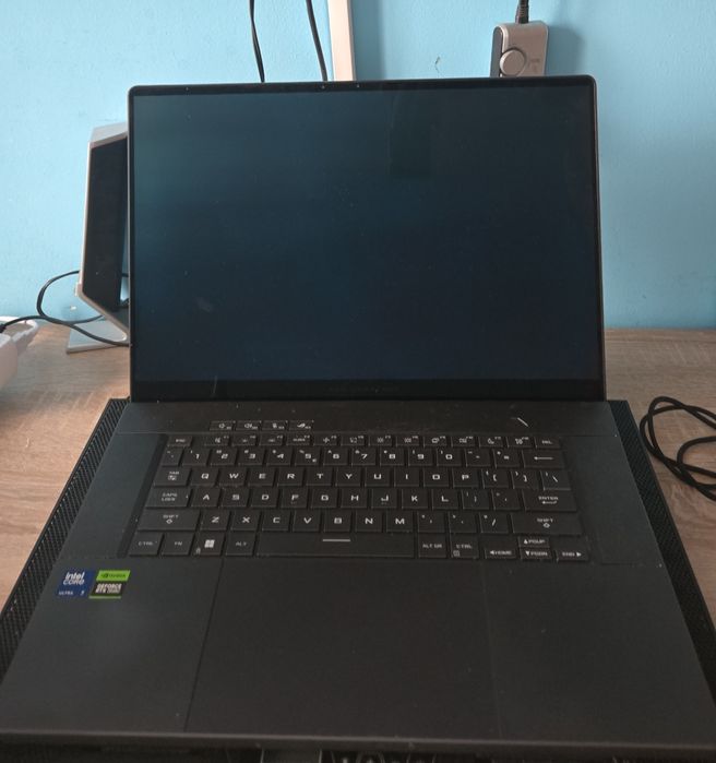 Laptop Gaming Asus ROG Zephyrus G16