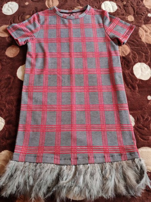 Rochie cu fulgi cusuti