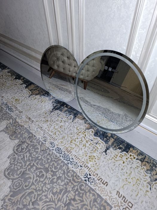 Зеркало (тошойна) продаётся