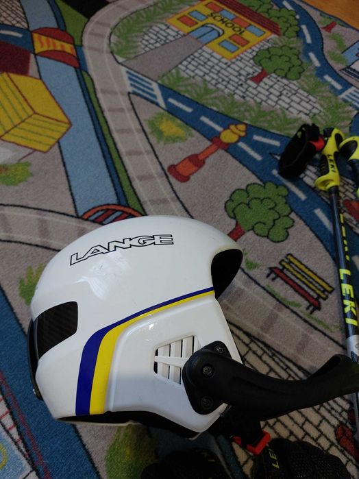 Ски каска Lange с чингард-54 см.