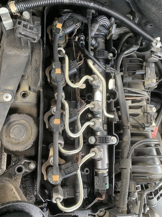 Kit injectie injectoare  pompa inalte bmw  n47d20c 143 cp euro5