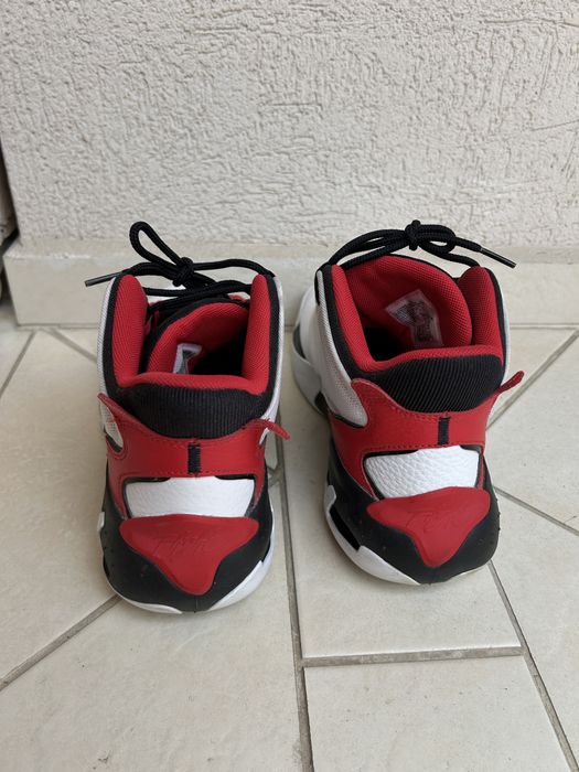 Air Jordan Aura 4