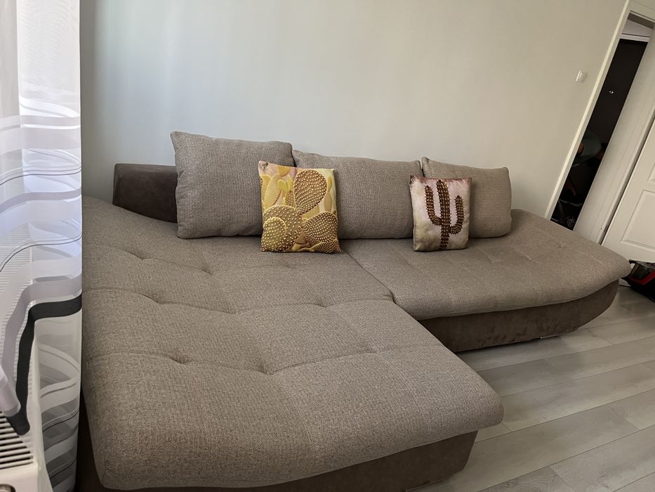 Colțar extensibil cu ladă de depozitare – spatios si comod