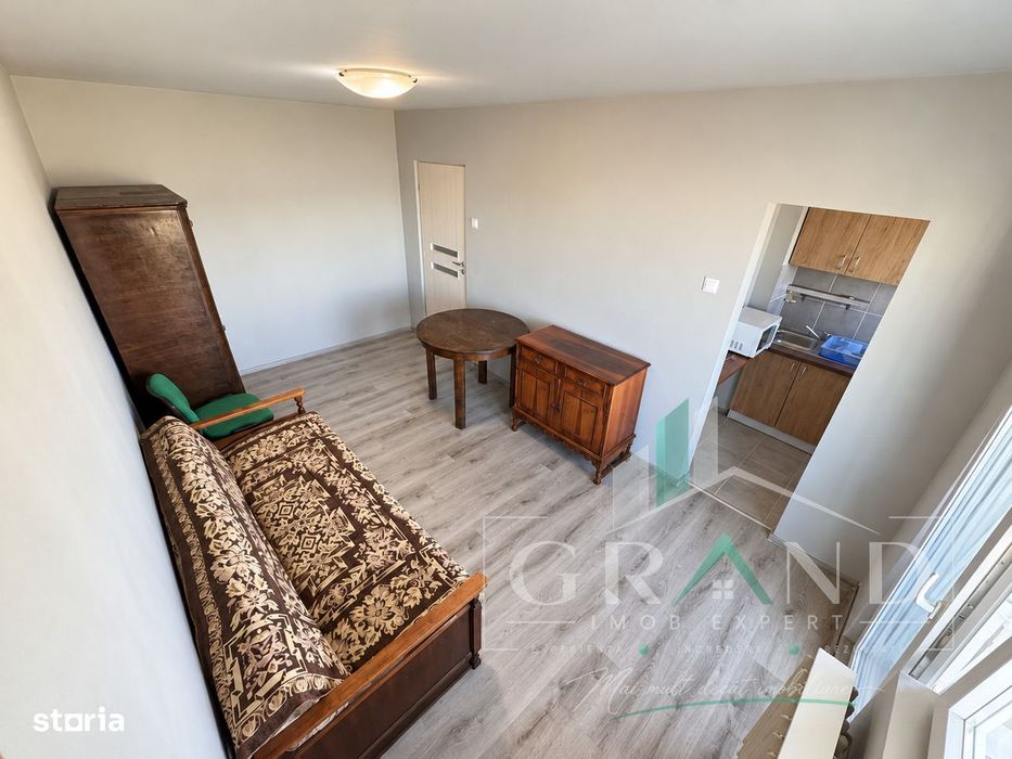 Garsoniera | Balcon inchis | Etaj intermediar | Marasti–zona Rasarit