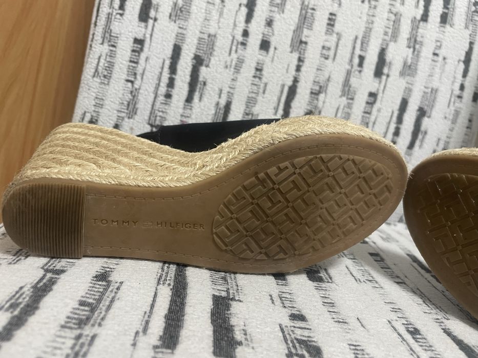 Sandale Tomi Hilfinger nr 37