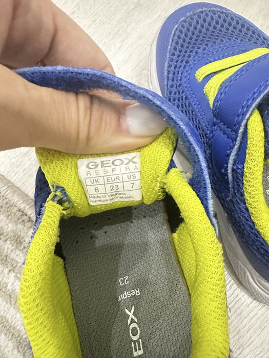 Кроссовки для мальчика 23размер