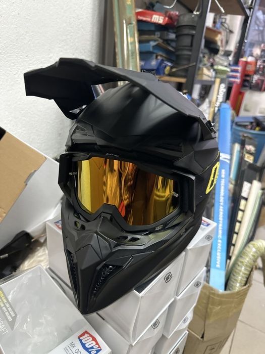 НОВО! Комплект кросови каски с очила