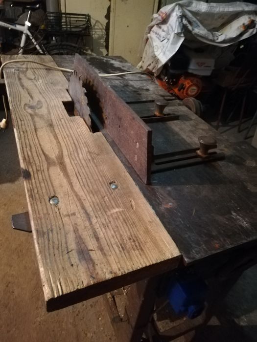 Vând abric stare ok