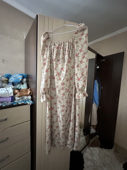 Рубашки и платья