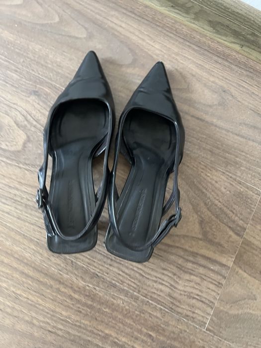 Туфли от Stradivarius