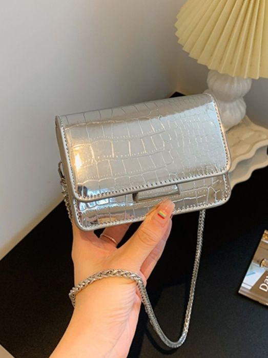 Мини сумкалар сатылады