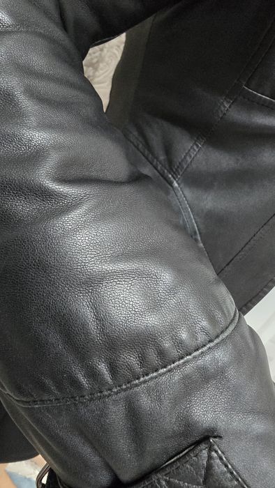 Срочно продам кожаную куртку.