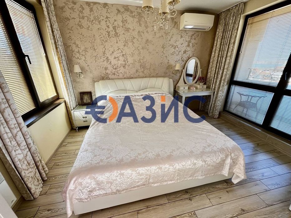 Продава се Четиристаен апартамент в Свети Влас - 110 кв.м за 1367 €/кв.м - Снимка #14