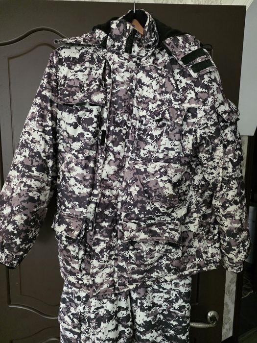 Зимний костюм полукомбинезон
Костю