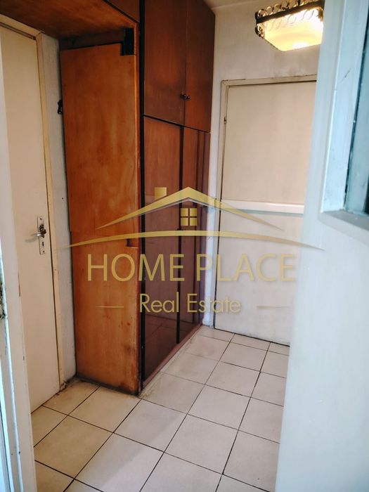 Двустаен апартамент за ремонт