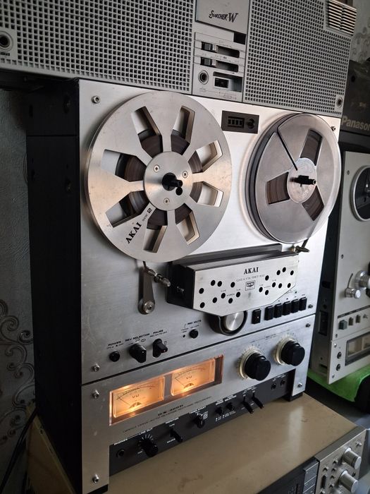 Катушечный машнтитофон Akai gx-266D