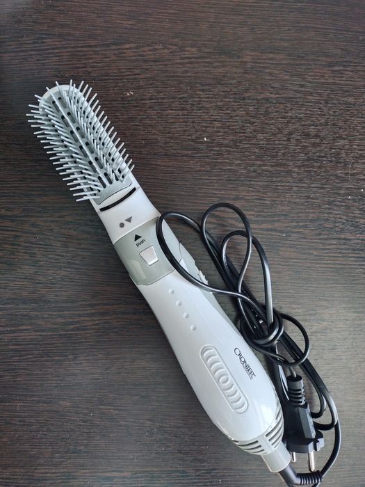 Продам фен-щётка