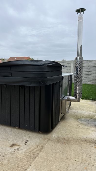 Jacuzzi din fibra de sticla patrat 10 persoane