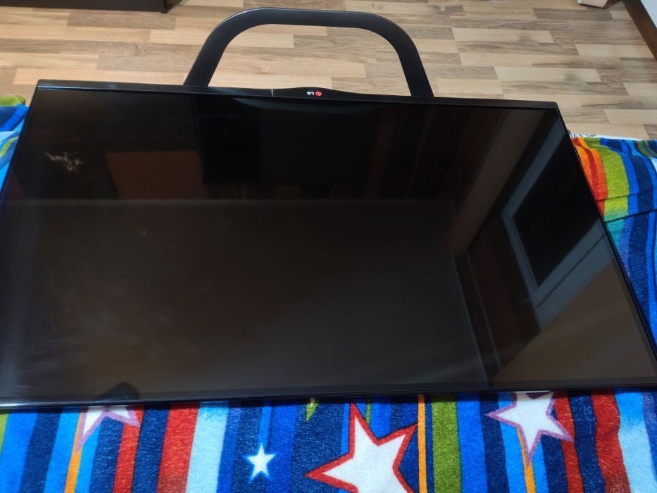 Lg smart TV 3d  и комплект 3d   очила