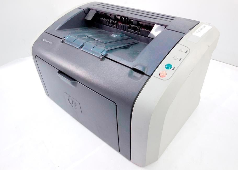 Продам лазерный принтер HP 1015 в отличном состоянии