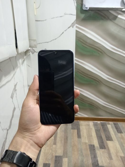 Samsung A 25 sotiladi. 1 mln 550. Umuman ayni yo'q.