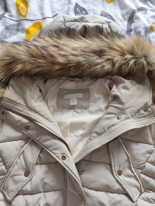 H&M дамско вталено яке в бежово