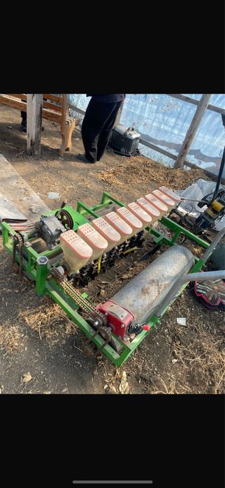 Сажалка для лука