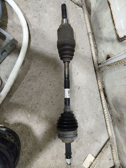 Продаётся граната левая. (Водительская)