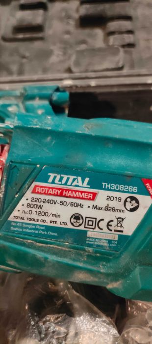 Перфоратор total TH308266 НА ЗАПЧАСТИ