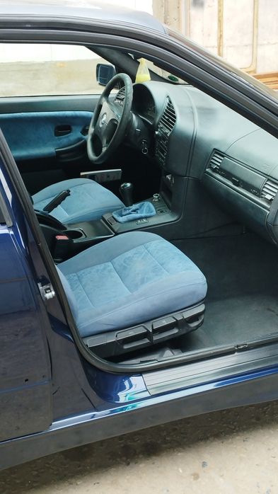 BMW e36 m43b18 sedan