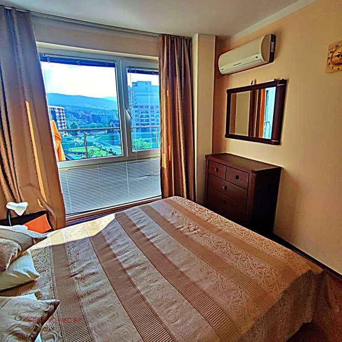 Продава се Двустаен апартамент в к.к. Слънчев бряг - 54 кв.м за 1241 €/кв.м - Снимка #4