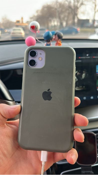 Айфон 11/64гб    б/у